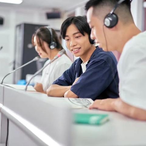 探索2024 新澳门正版免费资本车，词语的哲学与意义