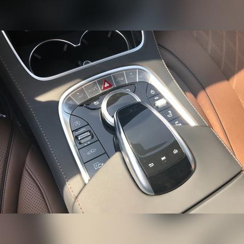新款奔驰 S560，奢华与性能的完美融合