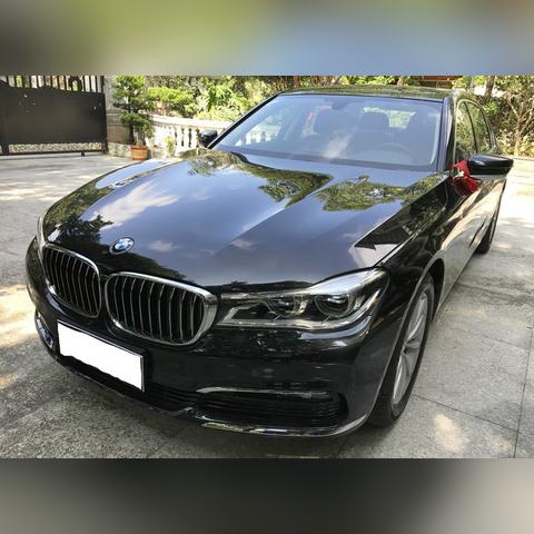 探索新款白色宝马 730li 的奢华与性能