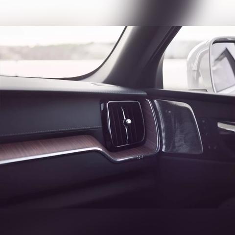 XC60 新款上市时间确定，豪华与性能的完美融合