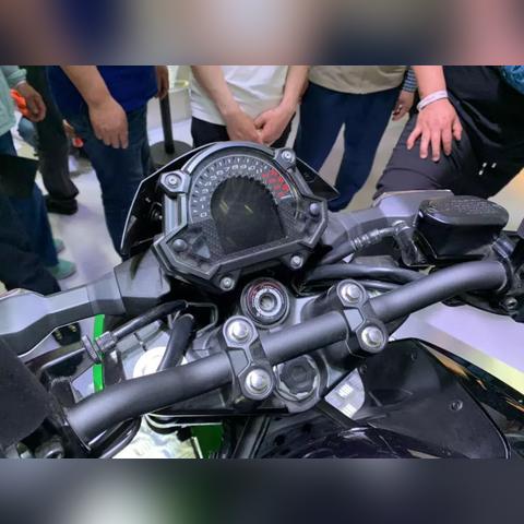 探索川崎 Z400 新款，速度与激情的完美融合