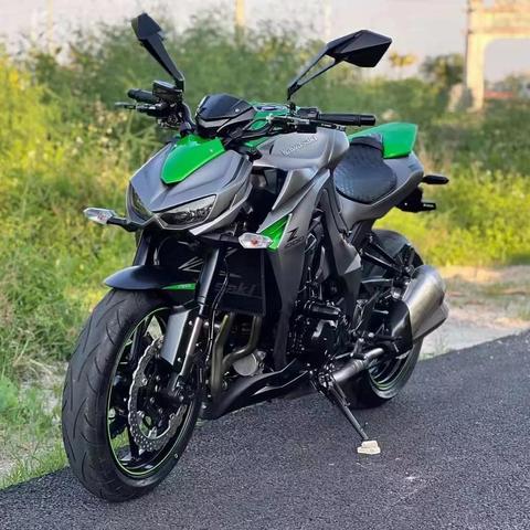 探索新款川崎 Z1000，速度与激情的新巅峰
